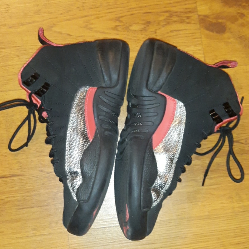 Jordans - Picture 2 of 4